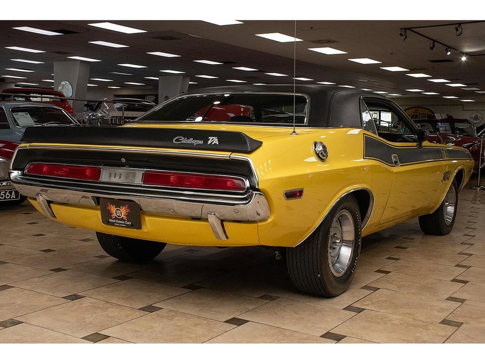 1970 Dodge Challenger 1st Gen - Image 15 of 31
