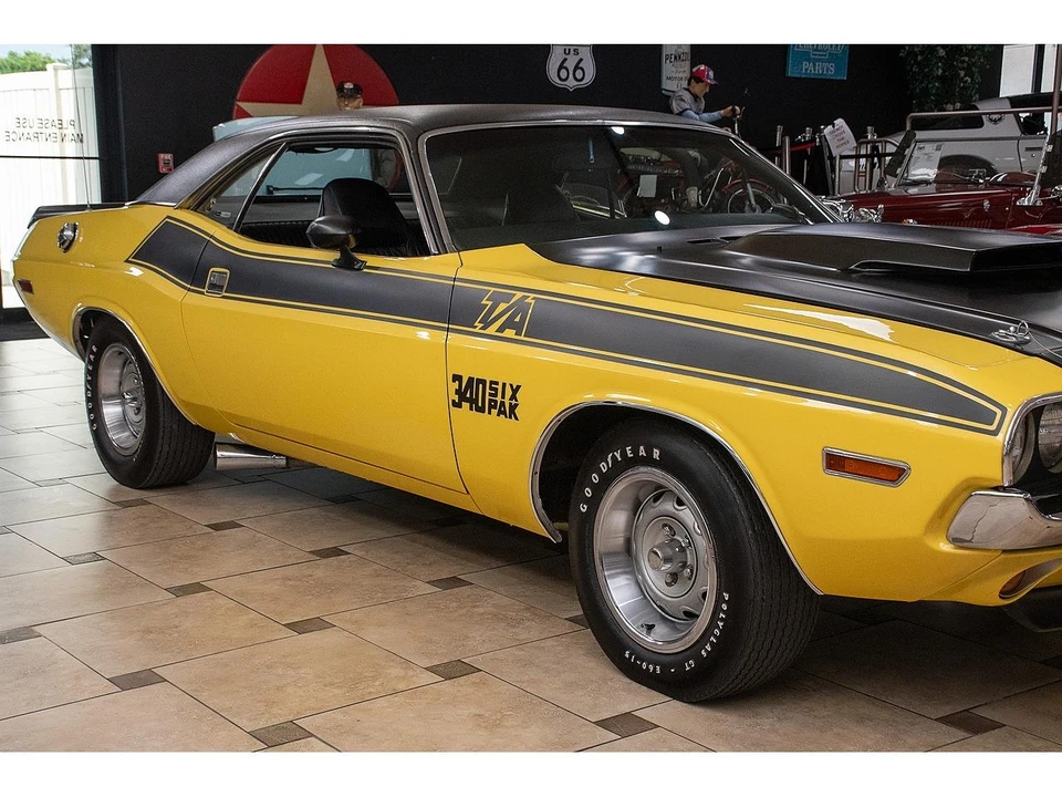 1970 Dodge Challenger 1st Gen - Image 28 of 31