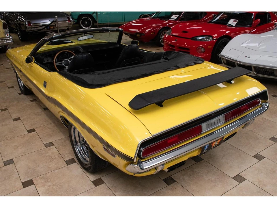 1970 Dodge Challenger 1st Gen - Image 17 of 31