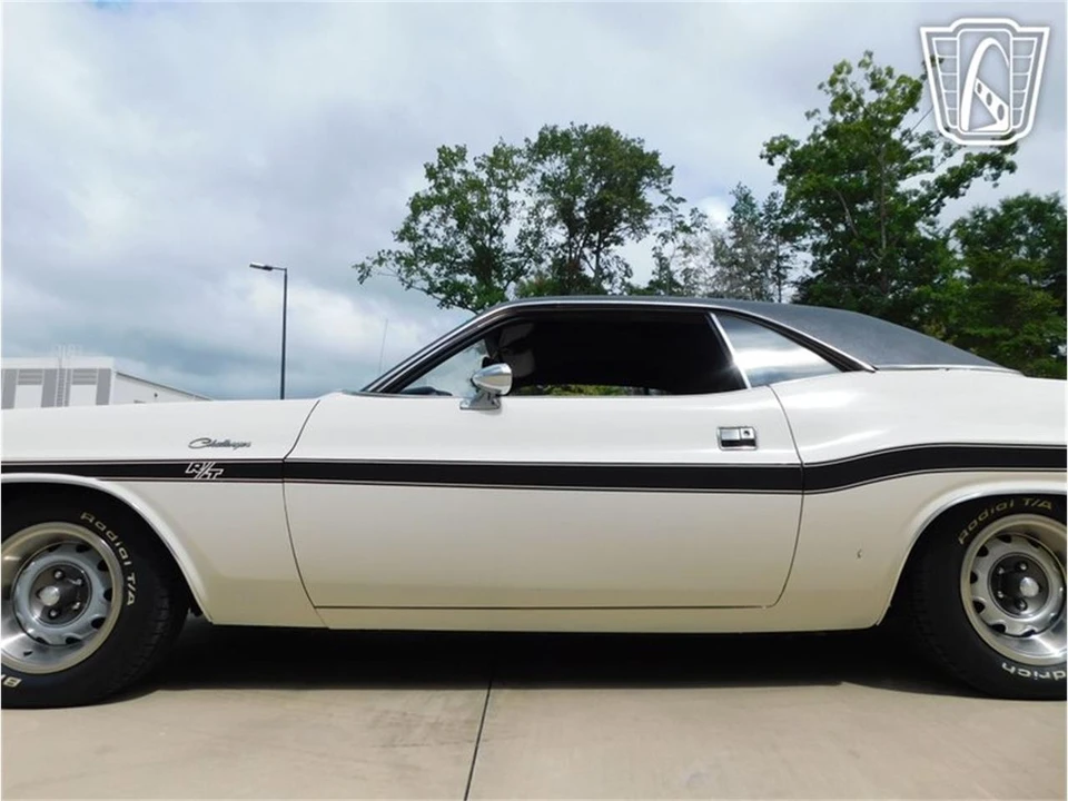 1970 Dodge Challenger 1st Gen - Image 13 of 31
