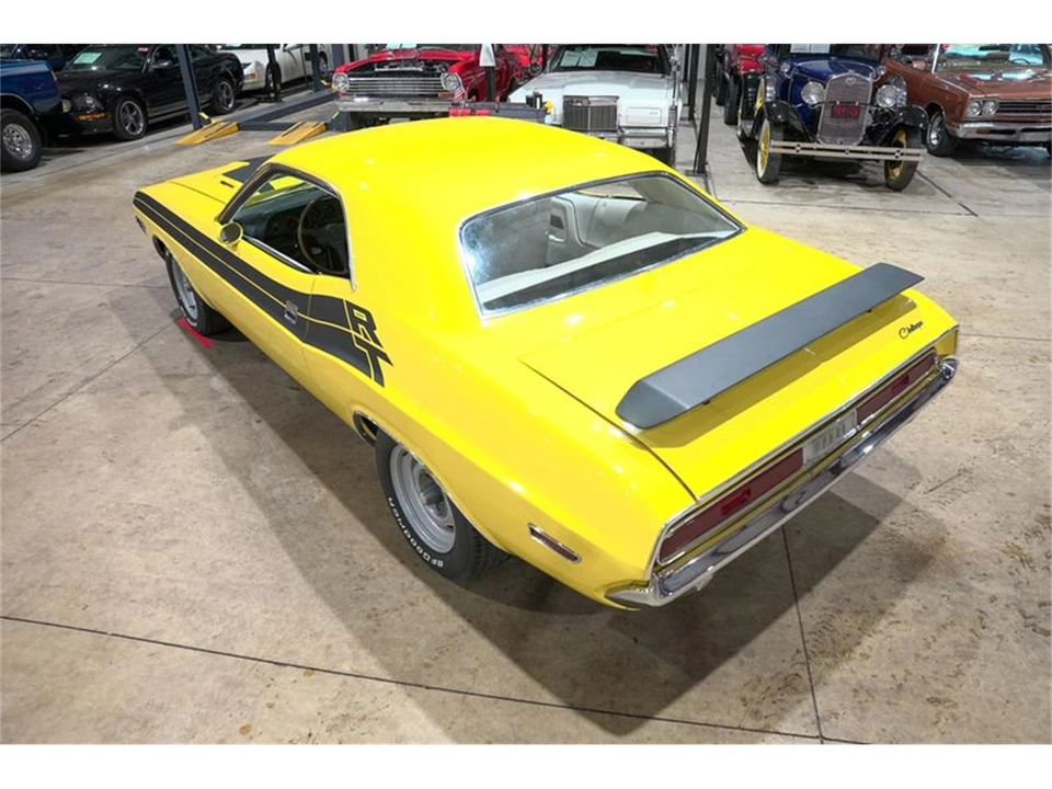1970 Dodge Challenger 1st Gen - Image 16 of 31