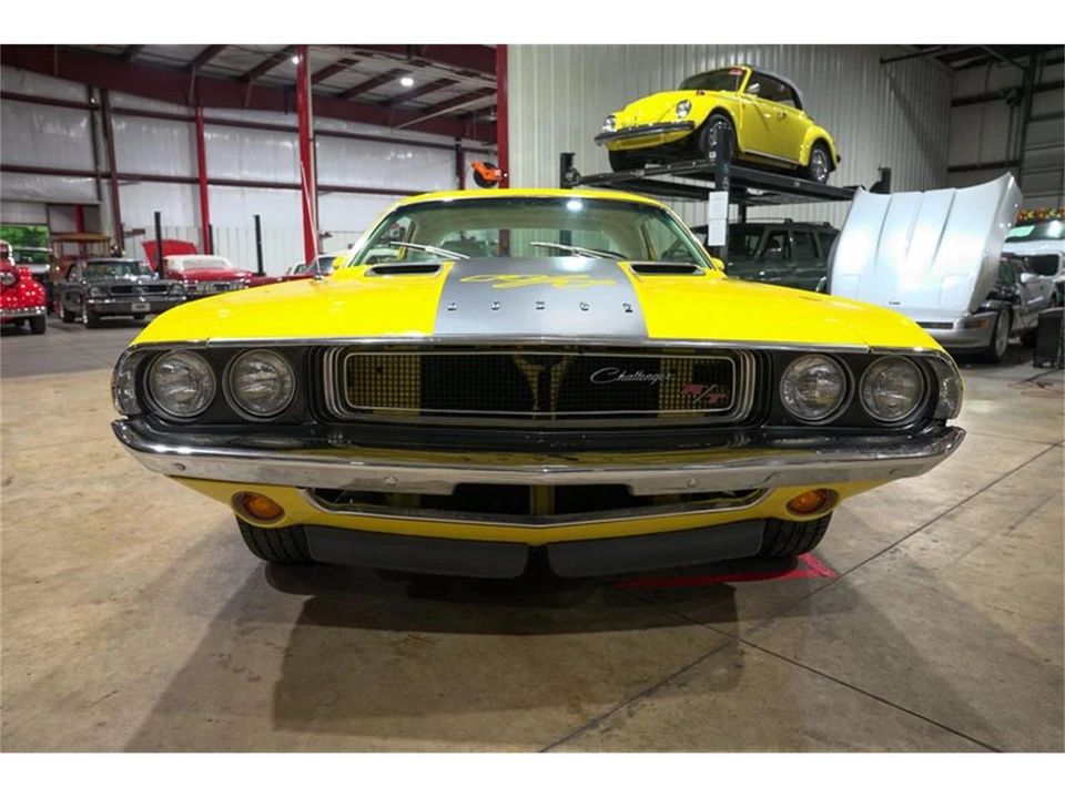 1970 Dodge Challenger 1st Gen - Image 13 of 31