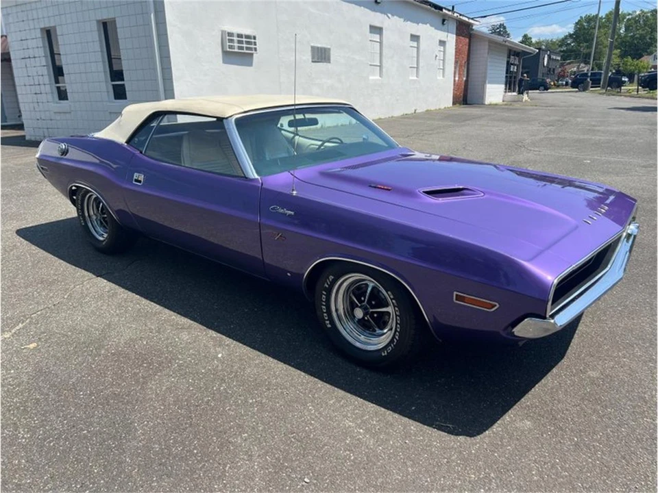 1970 Dodge Challenger 1st Gen - Image 13 of 31