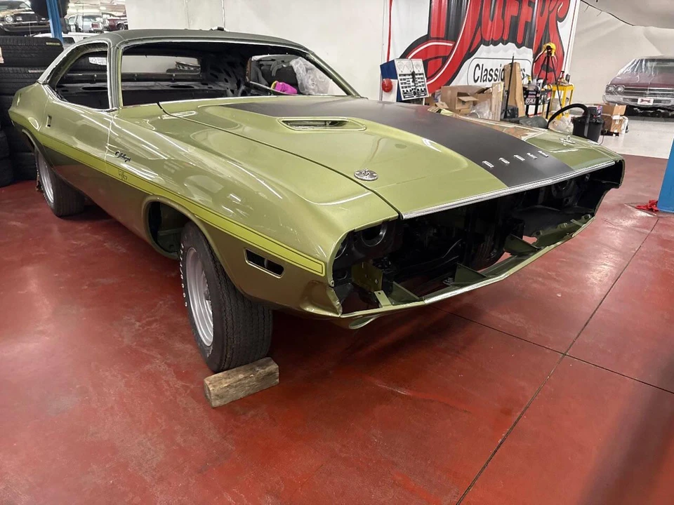 1970 Dodge Challenger 1st Gen - Image 14 of 31