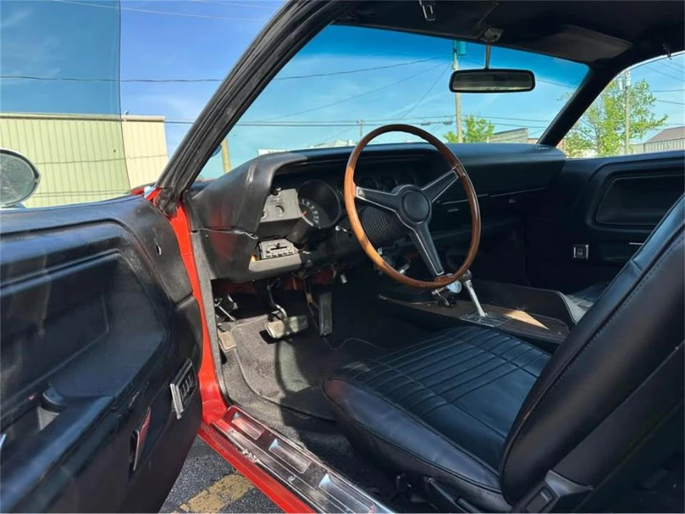 1970 Dodge Challenger 1st Gen - Image 17 of 18