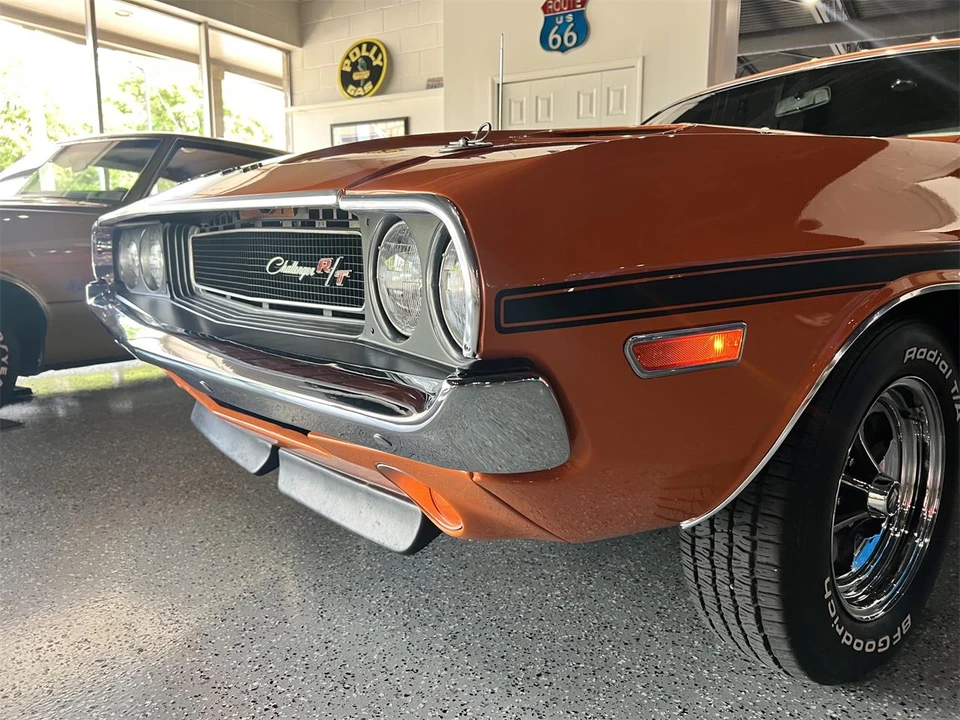 1970 Dodge Challenger R/T & T/A 1st Gen - Image 26 of 31