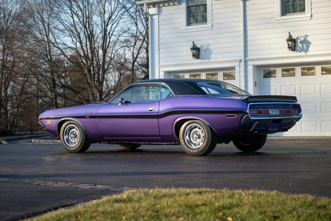 1970 Dodge Challenger Hemi 1st Gen - Image 12 of 31