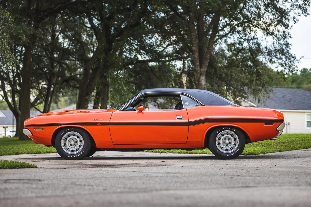 1970 Dodge Challenger Hemi 1st Gen - Image 4 of 31