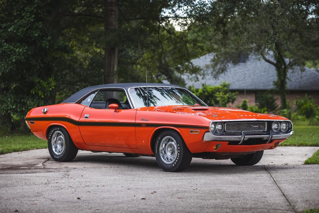 1970 Dodge Challenger Hemi 1st Gen - Image 9 of 31