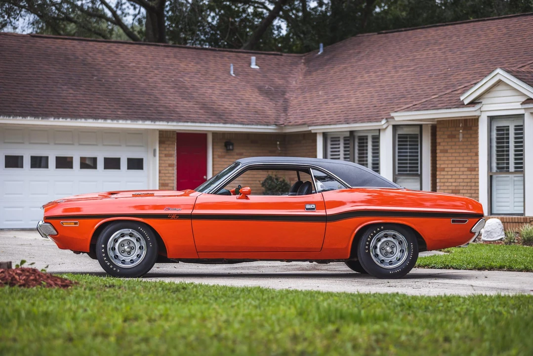 1970 Dodge Challenger Hemi 1st Gen - Image 11 of 31