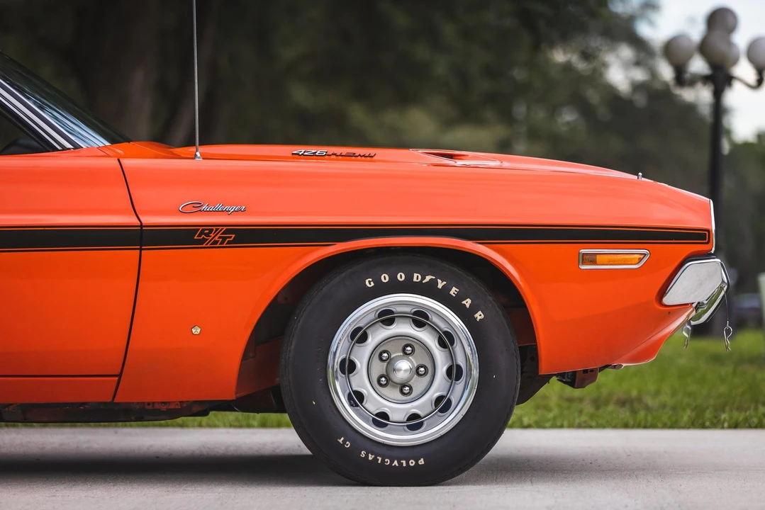 1970 Dodge Challenger Hemi 1st Gen - Image 19 of 31