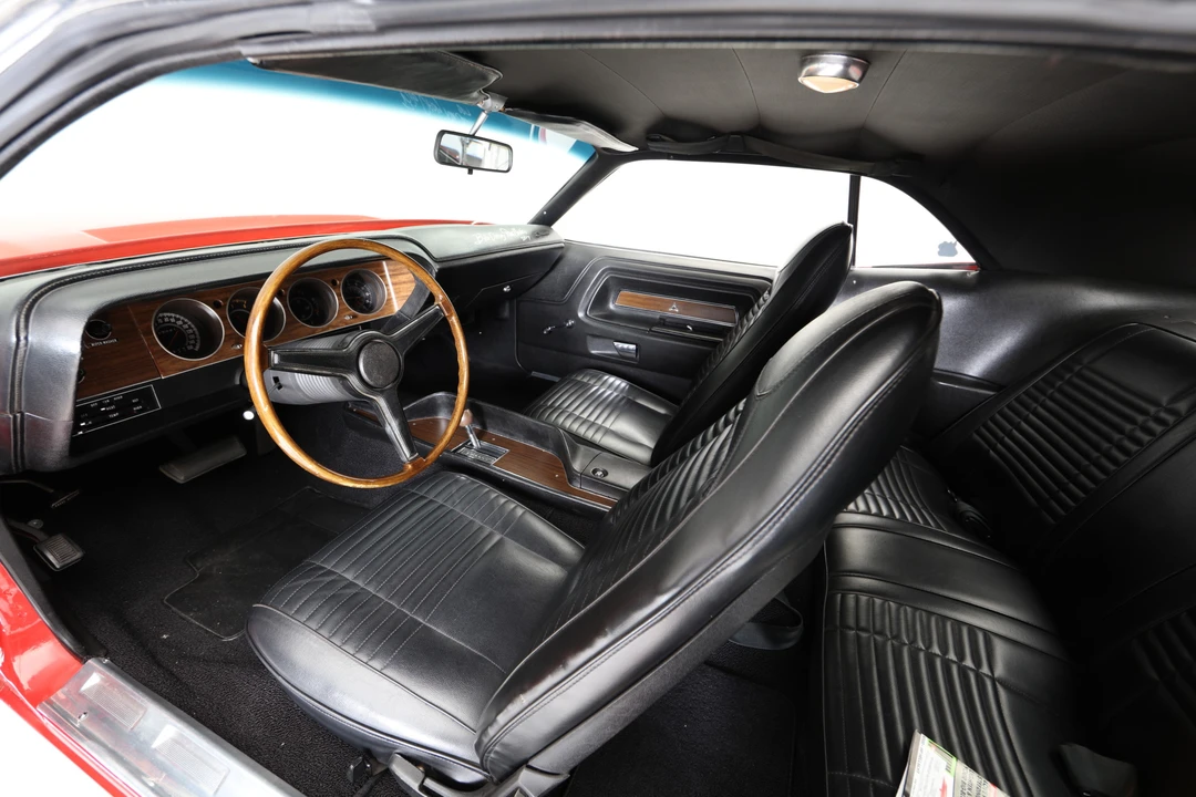 1970 Dodge Challenger Hemi 1st Gen - Image 24 of 31