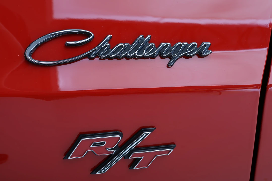 1970 Dodge Challenger Hemi 1st Gen - Image 17 of 31