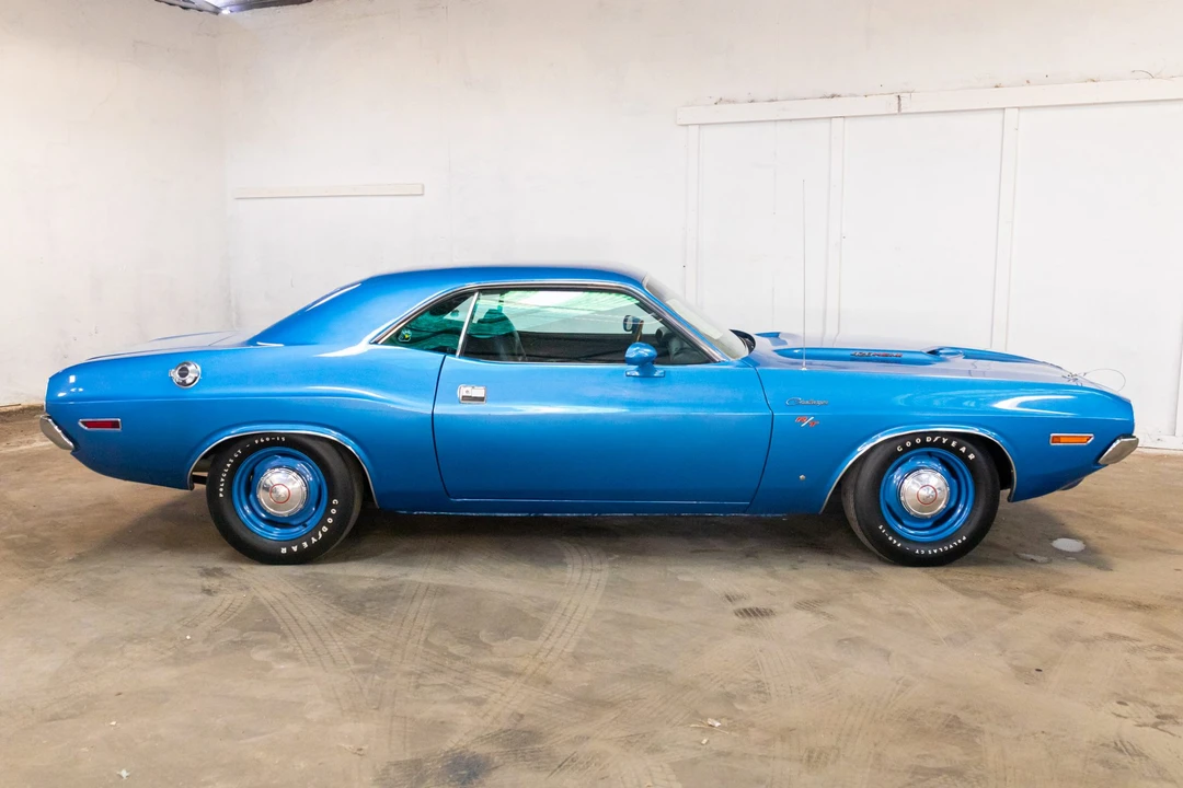 1970 Dodge Challenger Hemi 1st Gen - Image 14 of 31