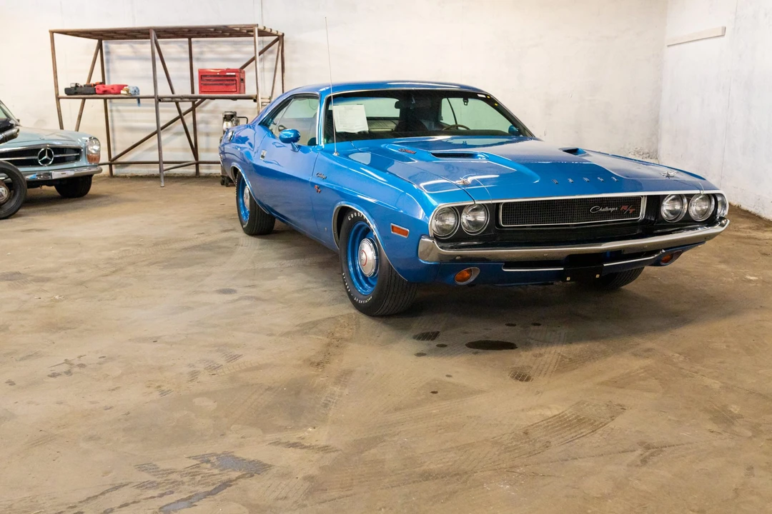 1970 Dodge Challenger Hemi 1st Gen - Image 16 of 31