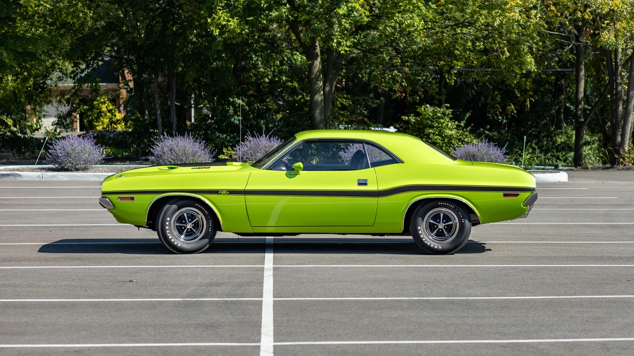 1970 Dodge Challenger R/T & T/A 1st Gen - Image 8 of 31