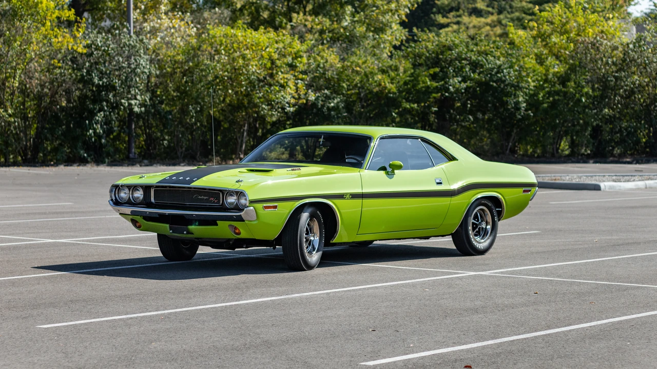 1970 Dodge Challenger R/T & T/A 1st Gen - Image 9 of 31