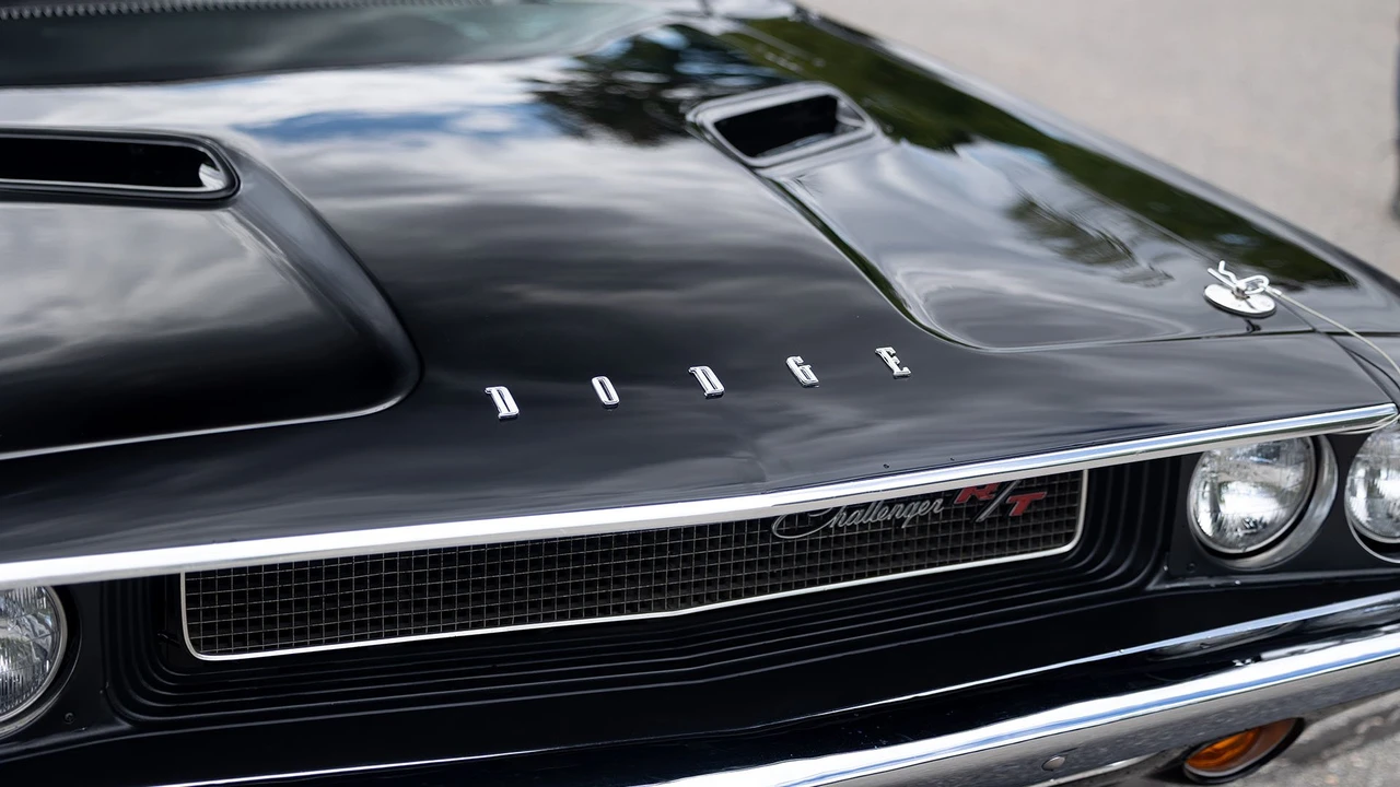 1970 Dodge Challenger Hemi 1st Gen - Image 17 of 31