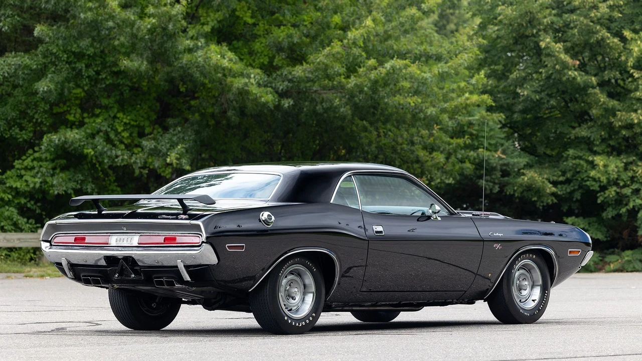 1970 Dodge Challenger Hemi 1st Gen - Image 3 of 31