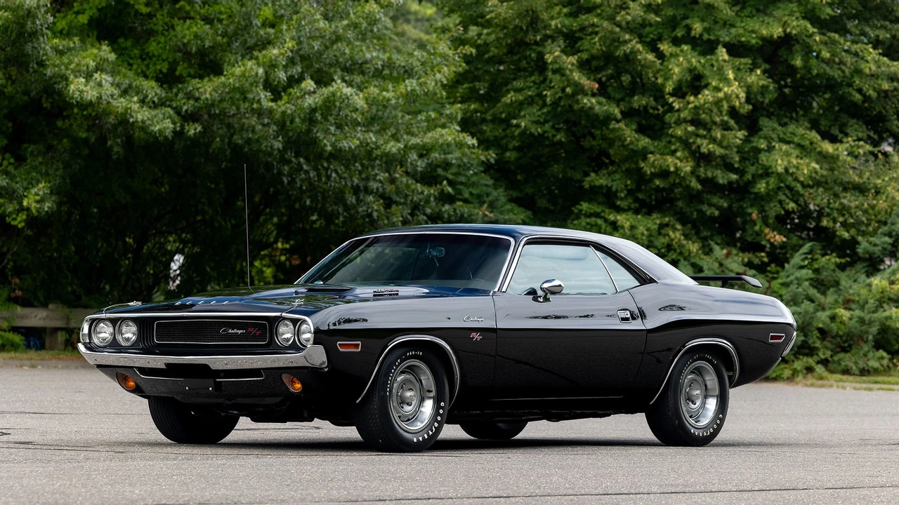 1970 Dodge Challenger Hemi 1st Gen - Image 14 of 31