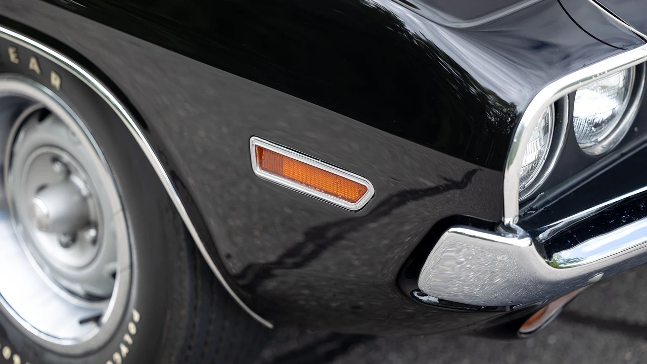 1970 Dodge Challenger Hemi 1st Gen - Image 19 of 31