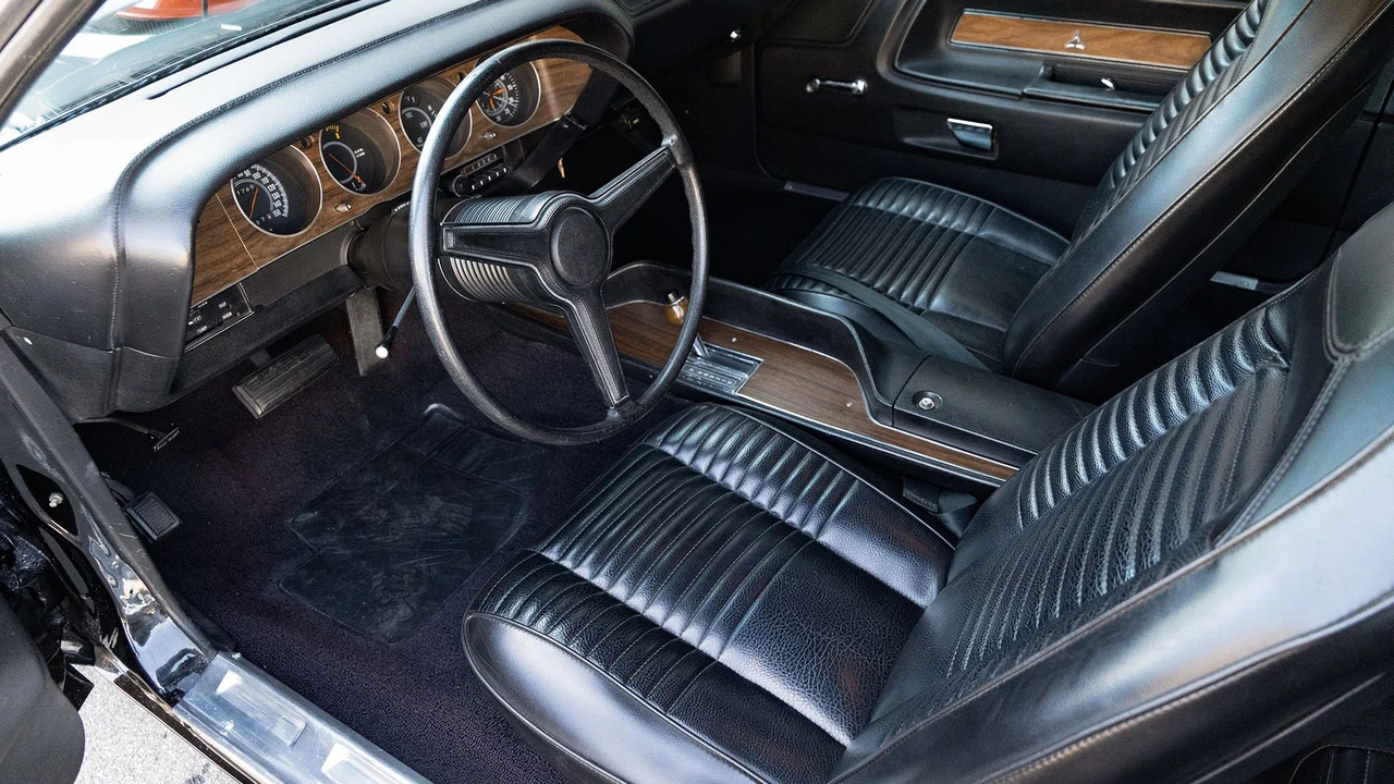1970 Dodge Challenger Hemi 1st Gen - Image 6 of 31