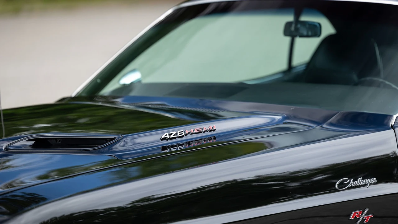 1970 Dodge Challenger Hemi 1st Gen - Image 29 of 31