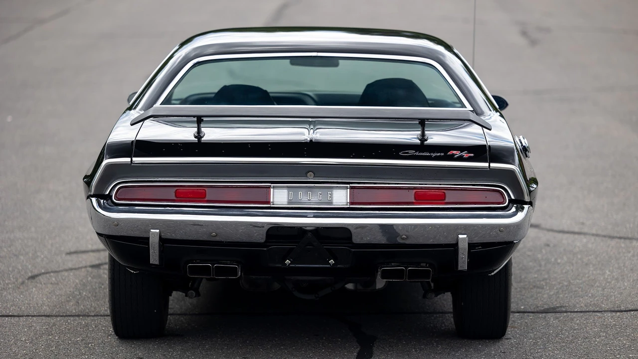 1970 Dodge Challenger Hemi 1st Gen - Image 5 of 31