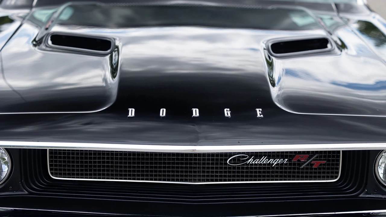 1970 Dodge Challenger Hemi 1st Gen - Image 20 of 31