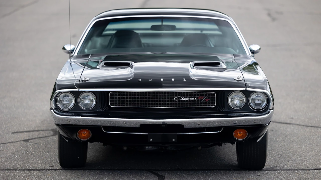 1970 Dodge Challenger Hemi 1st Gen - Image 11 of 31