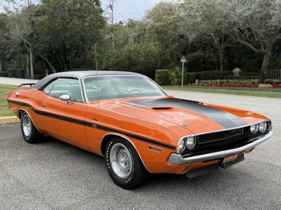 1970 Dodge Challenger Hemi 1st Gen - Image 10 of 21