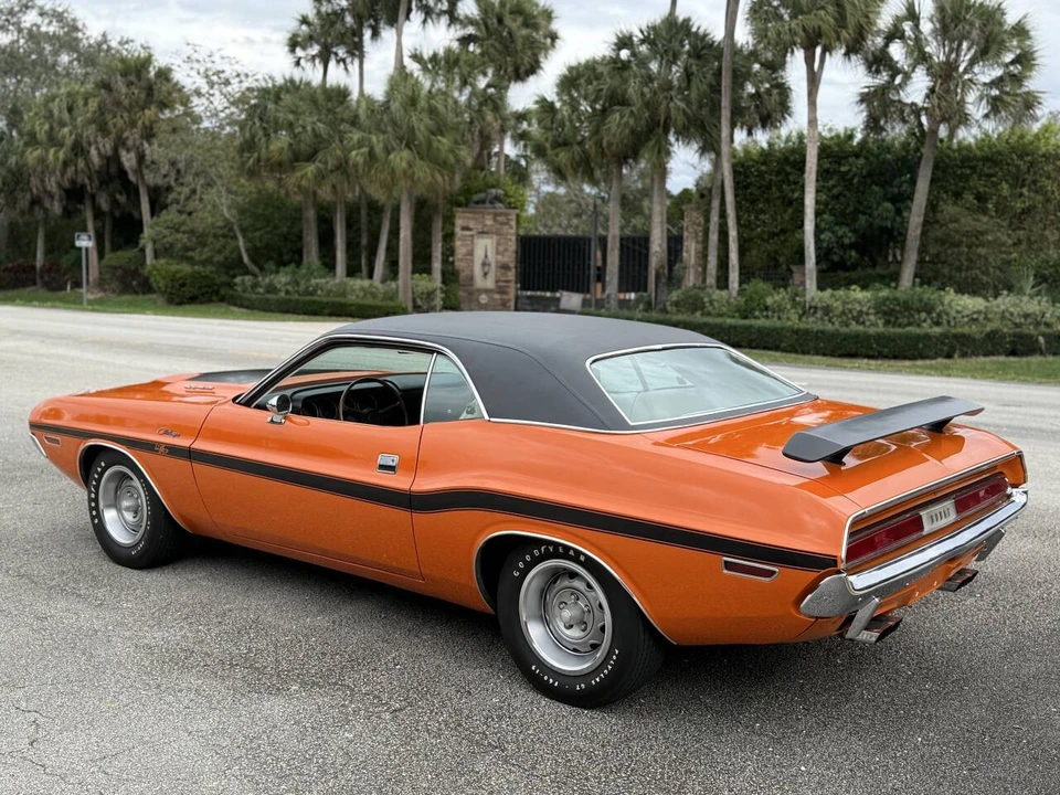 1970 Dodge Challenger Hemi 1st Gen - Image 4 of 21
