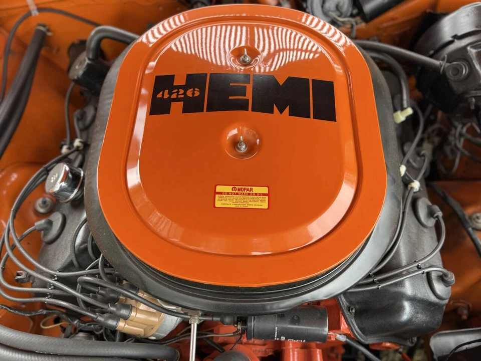 1970 Dodge Challenger Hemi 1st Gen - Image 28 of 31