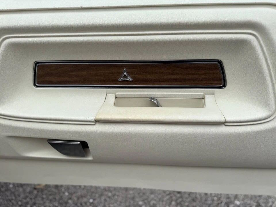 1970 Dodge Challenger Hemi 1st Gen - Image 25 of 31