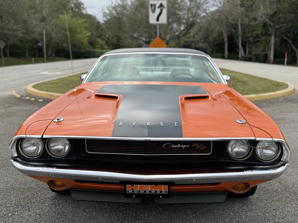 1970 Dodge Challenger Hemi 1st Gen - Image 13 of 31