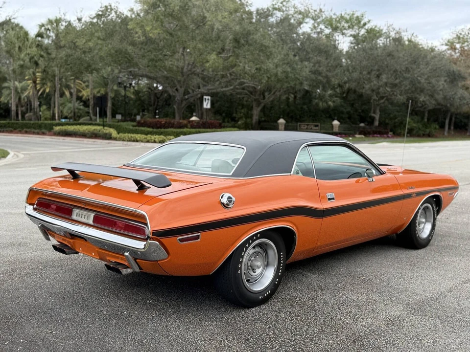 1970 Dodge Challenger Hemi 1st Gen - Image 6 of 31