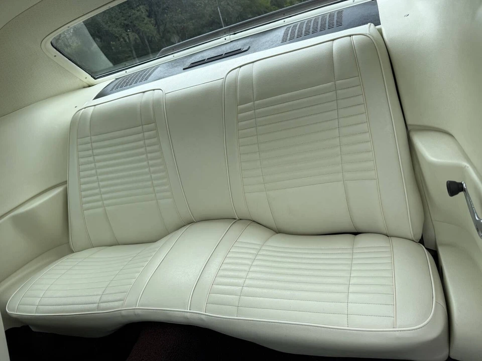 1970 Dodge Challenger Hemi 1st Gen - Image 22 of 31