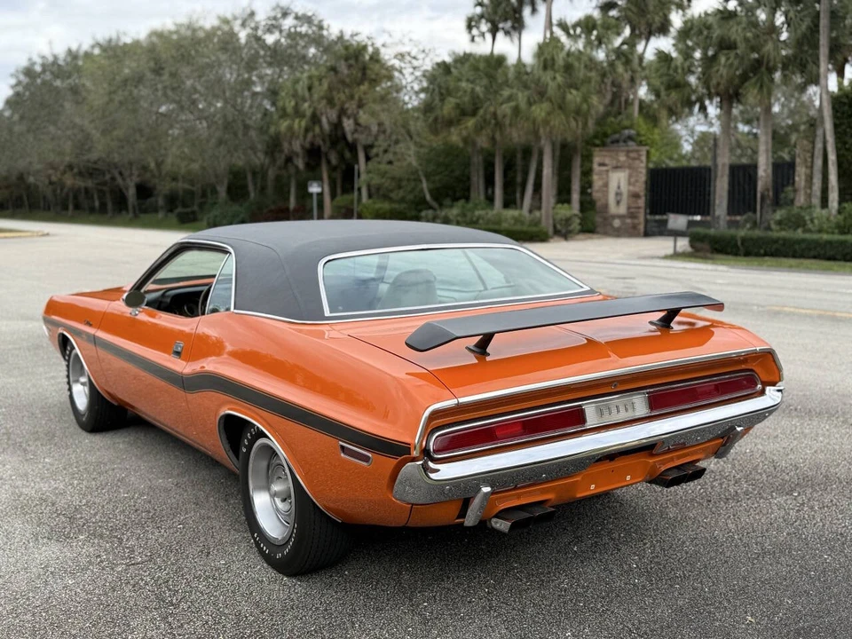 1970 Dodge Challenger Hemi 1st Gen - Image 4 of 31