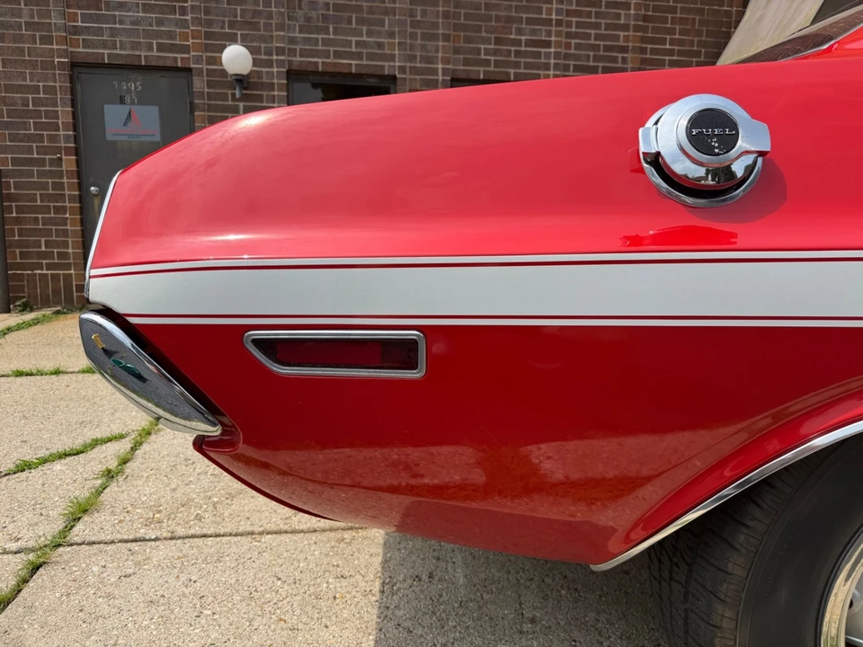 1970 Dodge Challenger R/T & T/A 1st Gen - Image 14 of 31