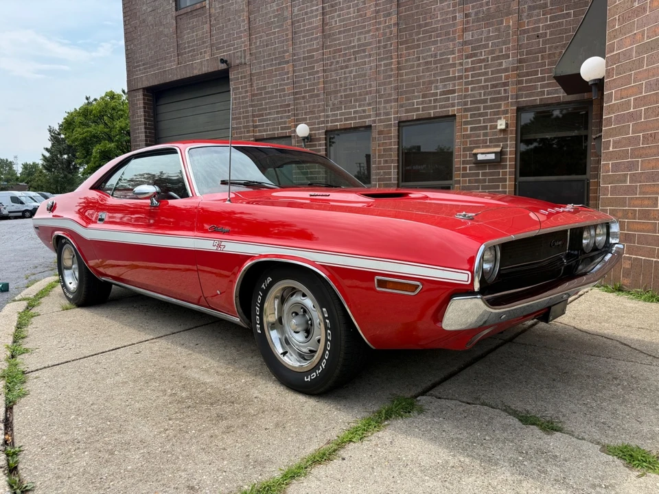 1970 Dodge Challenger R/T & T/A 1st Gen - Image 11 of 31