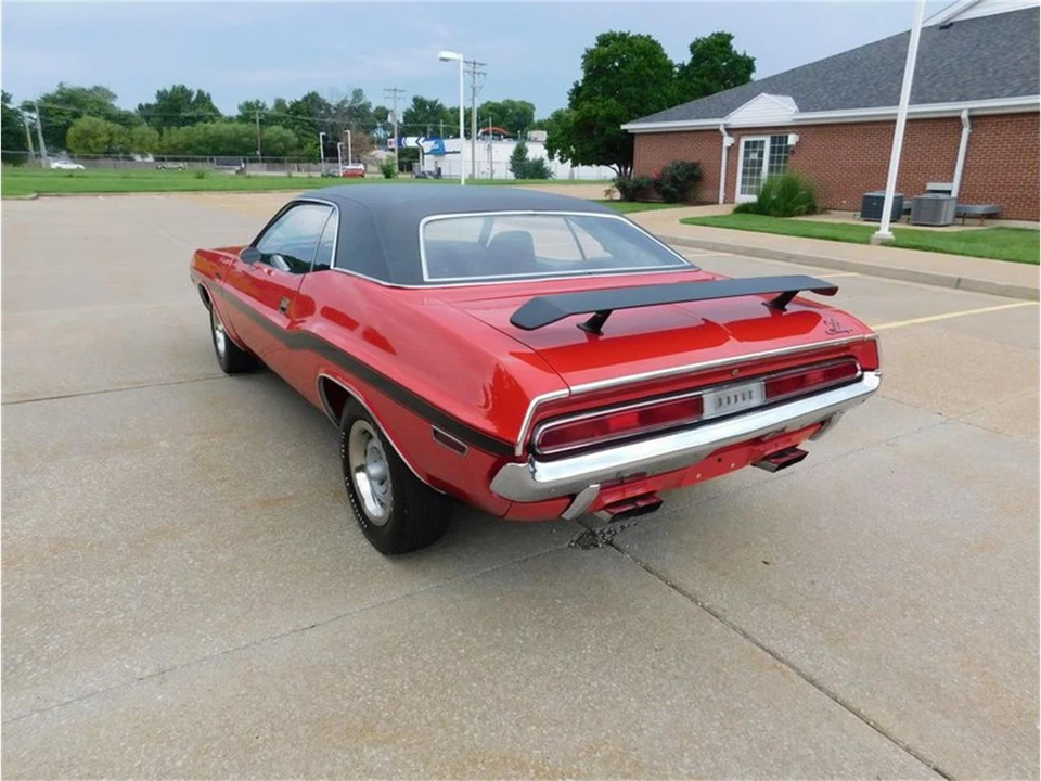 1970 Dodge Challenger R/T & T/A 1st Gen - Image 9 of 31