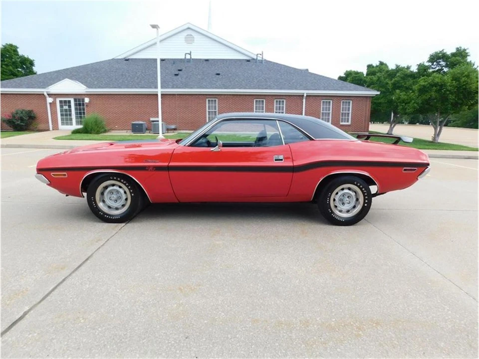 1970 Dodge Challenger R/T & T/A 1st Gen - Image 10 of 31