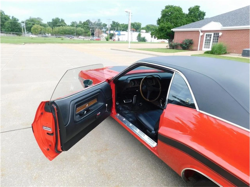 1970 Dodge Challenger R/T & T/A 1st Gen - Image 11 of 31
