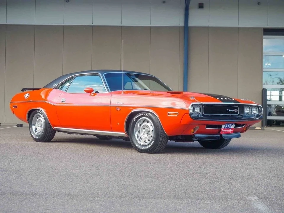 1970 Dodge Challenger Hemi 1st Gen - Image 6 of 12