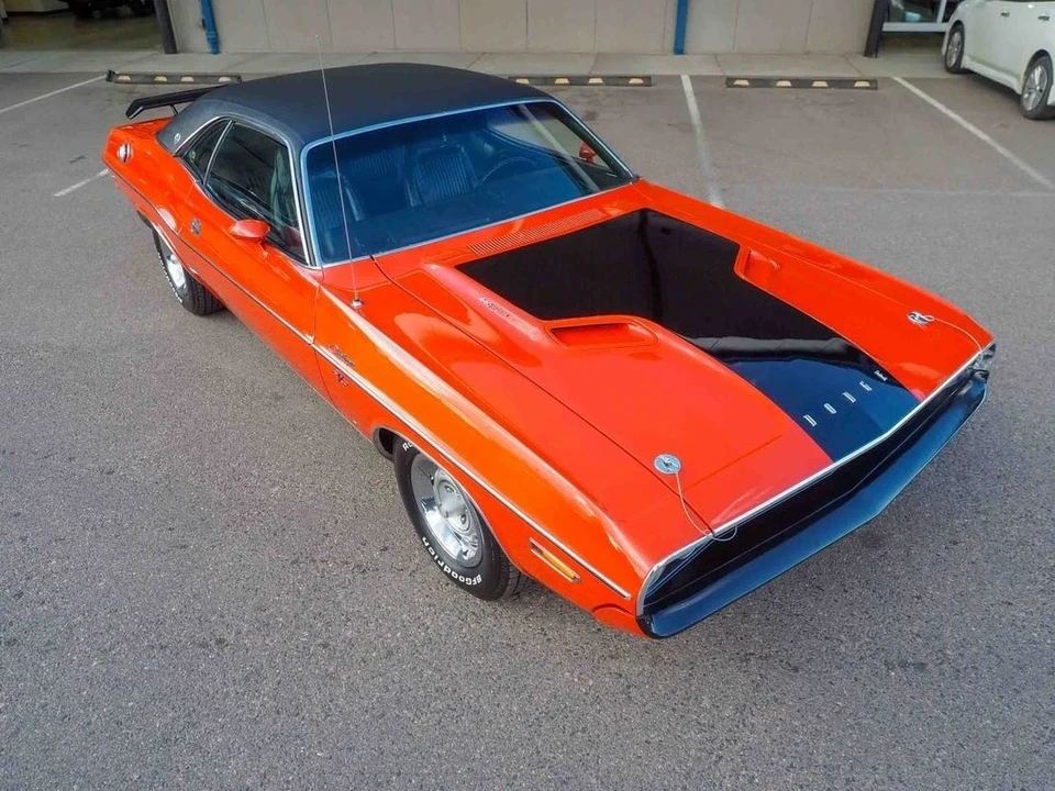 1970 Dodge Challenger Hemi 1st Gen - Image 10 of 12