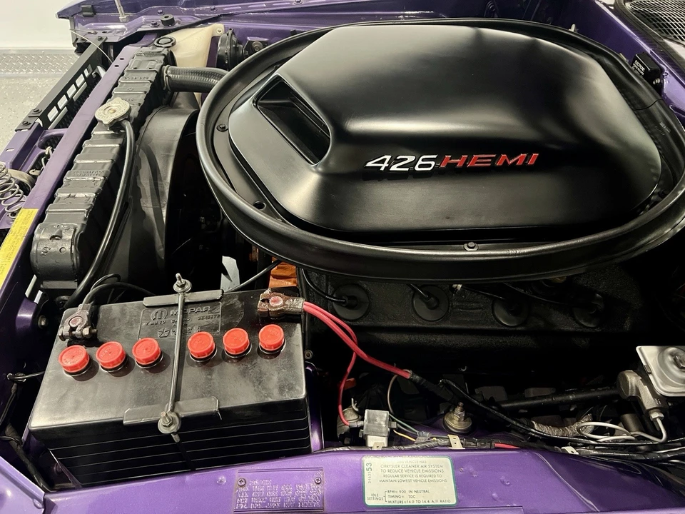 1970 Dodge Challenger Hemi 1st Gen - Image 10 of 24
