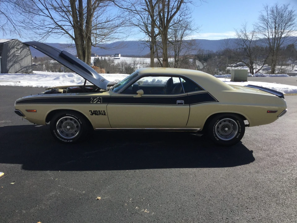 1970 Dodge Challenger R/T & T/A 1st Gen - Image 9 of 31