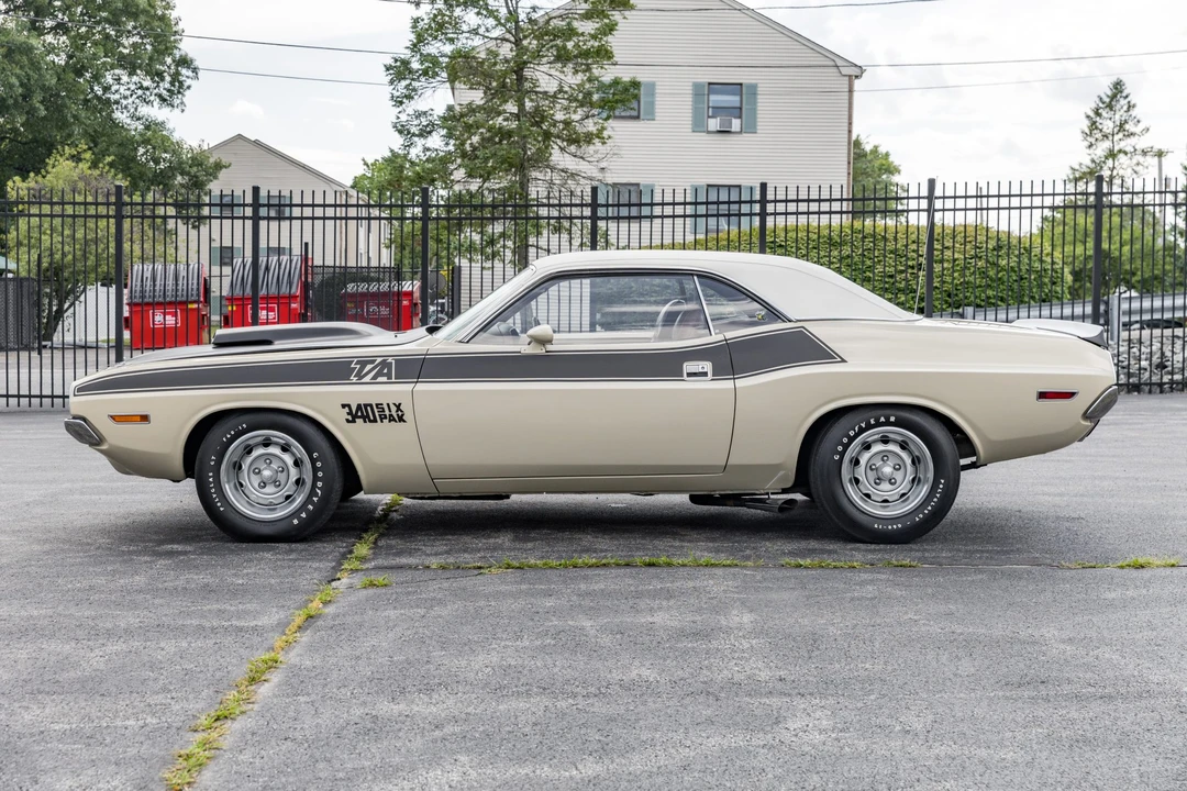 1970 Dodge Challenger R/T & T/A 1st Gen - Image 10 of 31