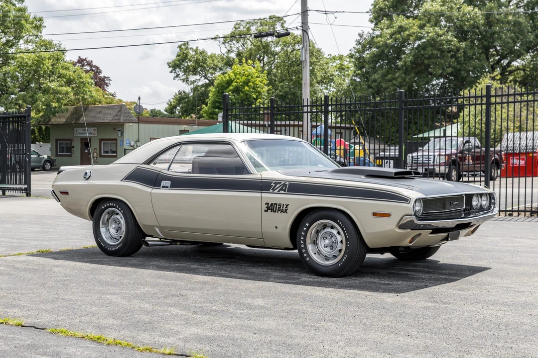 1970 Dodge Challenger R/T & T/A 1st Gen - Image 4 of 31