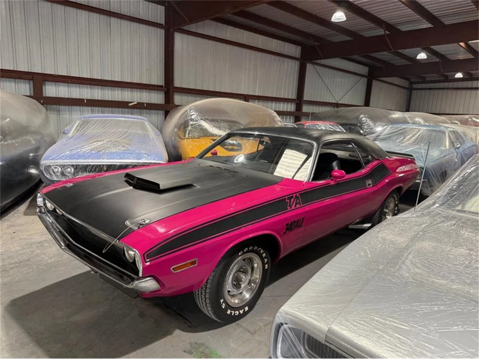 1970 Dodge Challenger R/T & T/A 1st Gen - Image 2 of 31